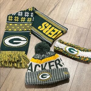 Green Bay Women's Knit Pom-Pom Hat/Headband/Scarf bundle